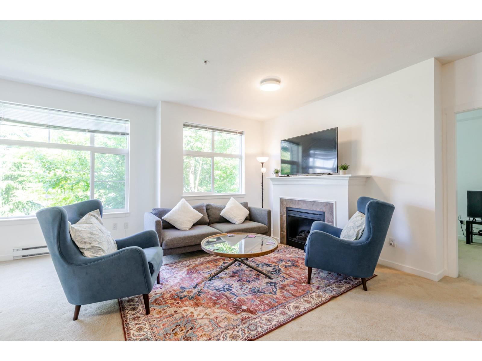 Photo 11 of 308 15299 17 A Avenue, Surrey BC