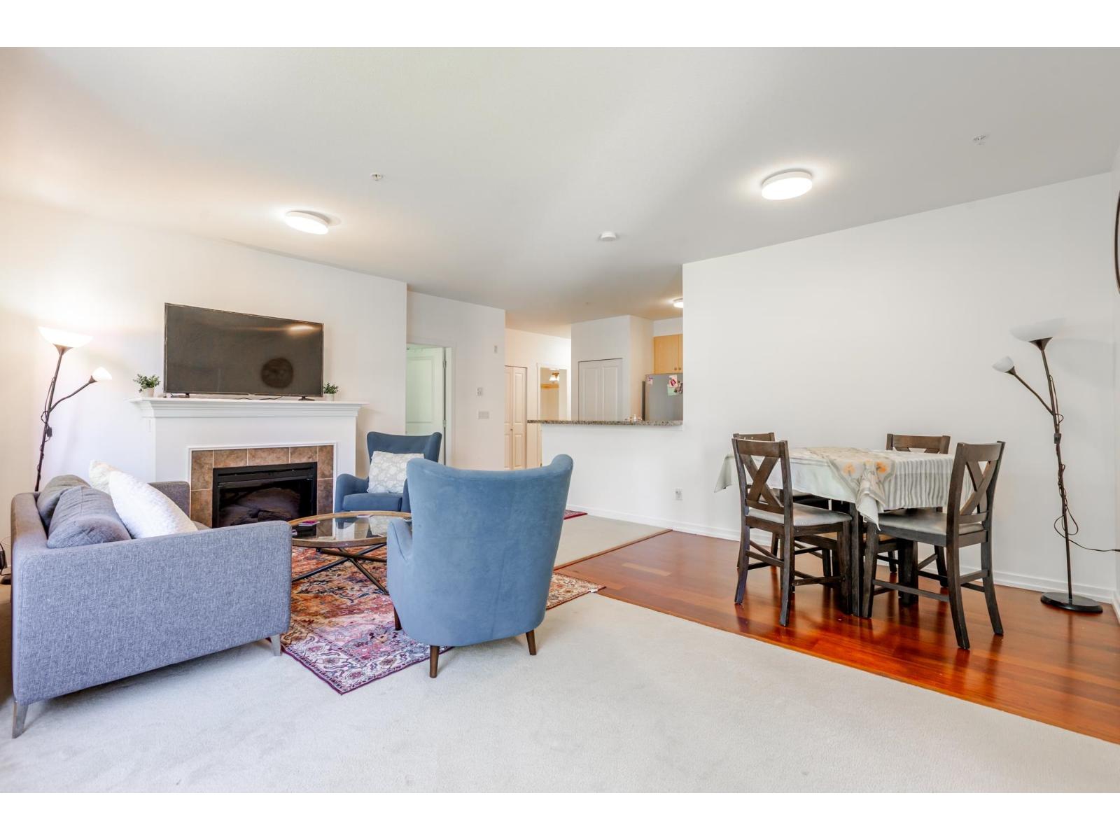 Photo 15 of 308 15299 17 A Avenue, Surrey BC