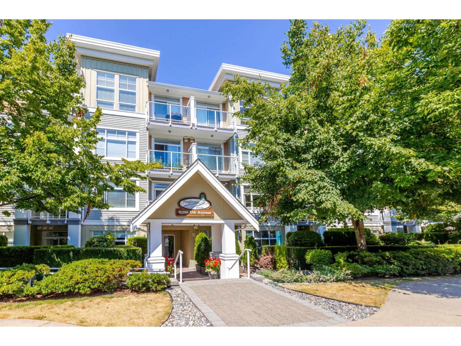 Photo 1 of 308 15299 17 A Avenue, Surrey BC