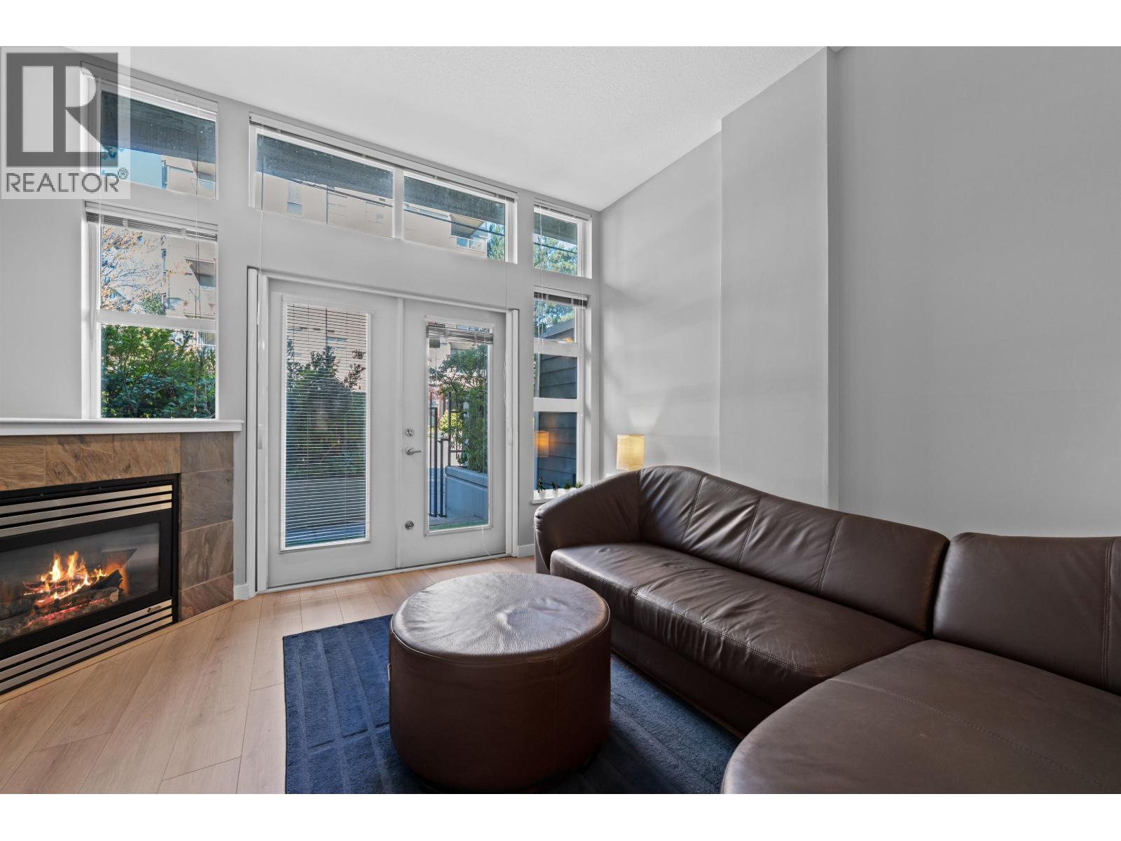 Photo 10 of 102 2102 W 38th Avenue, Vancouver BC