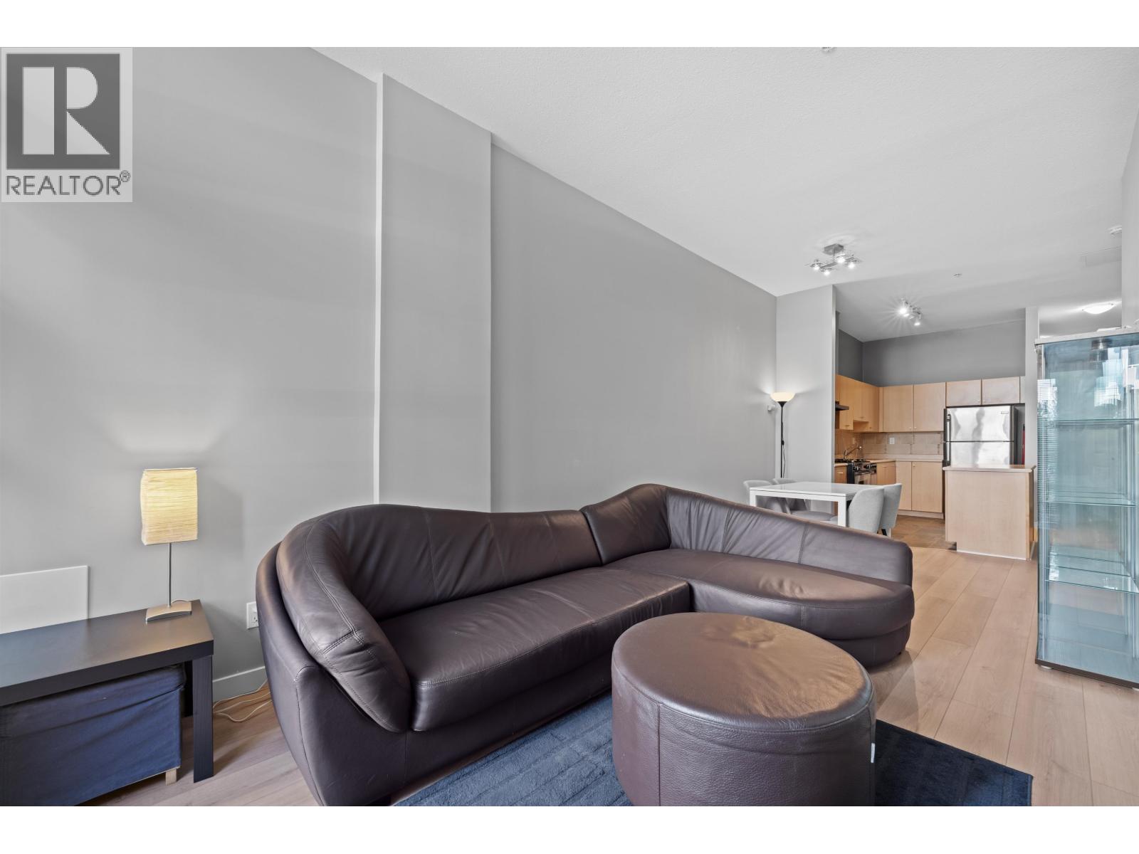 Photo 6 of 102 2102 W 38th Avenue, Vancouver BC