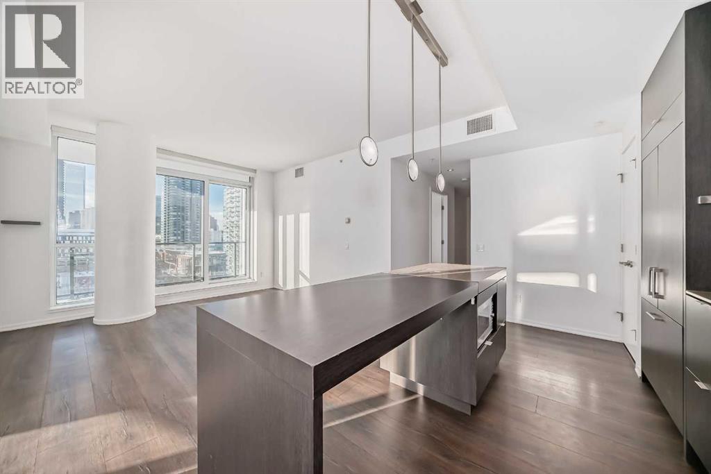 Single Family House for Sale in    Avenue SE Downtown East Village Calgary 