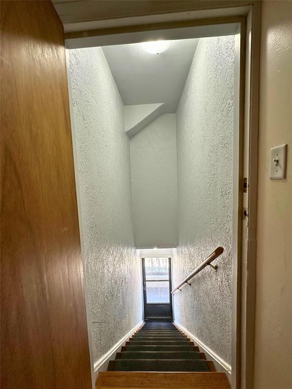 Photo 20 of 170 Machray Avenue, Winnipeg MB