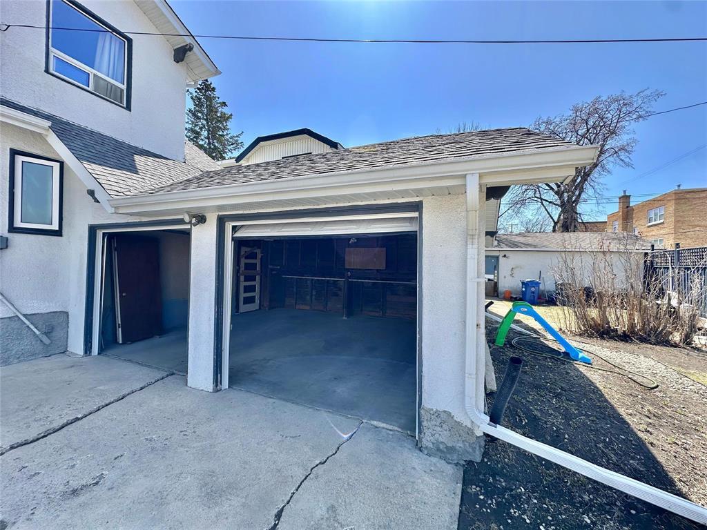 Photo 14 of 170 Machray Avenue, Winnipeg MB