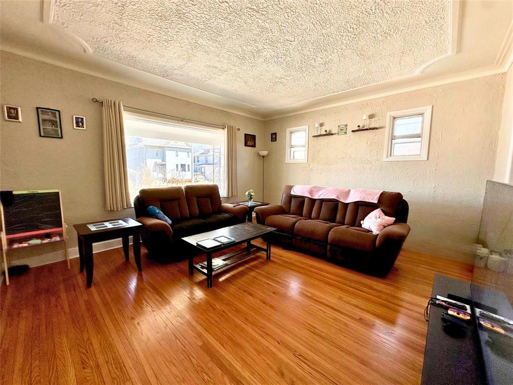 Photo 23 of 170 Machray Avenue, Winnipeg MB
