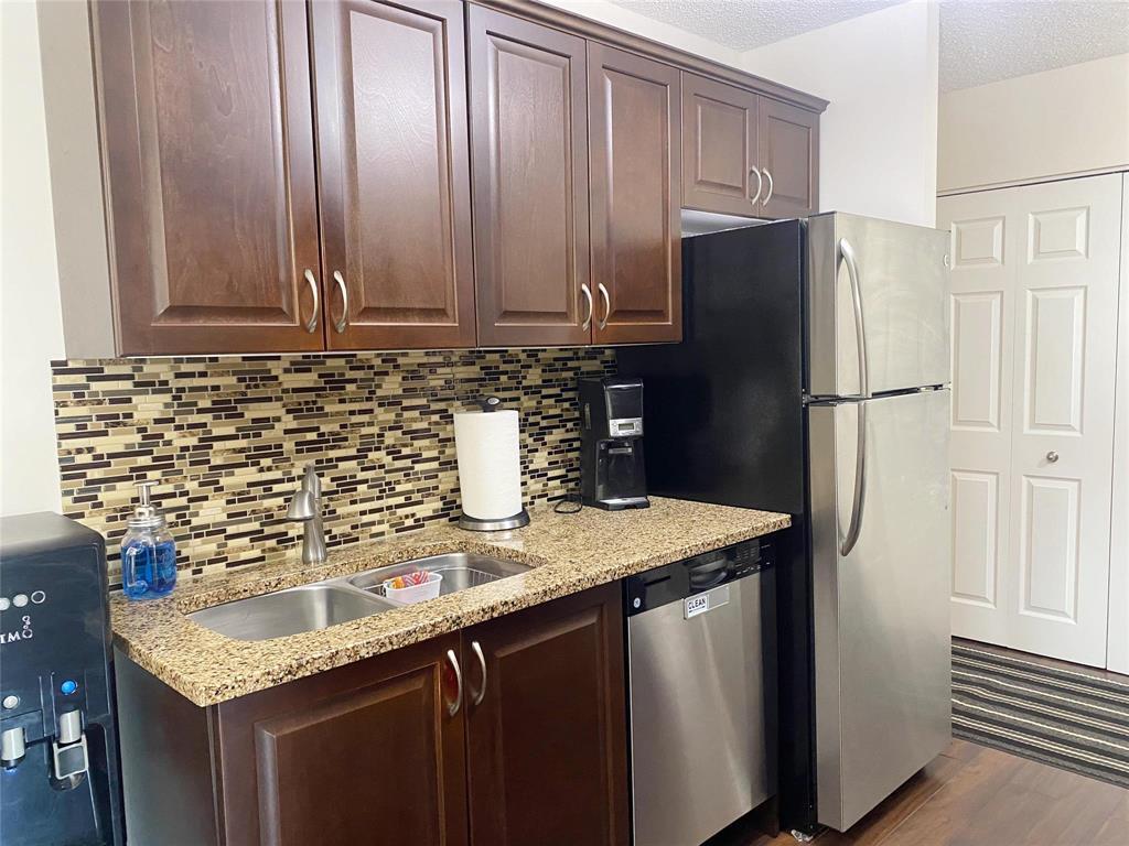 Photo 10 of 303 92 Fifth Street S, Beausejour MB