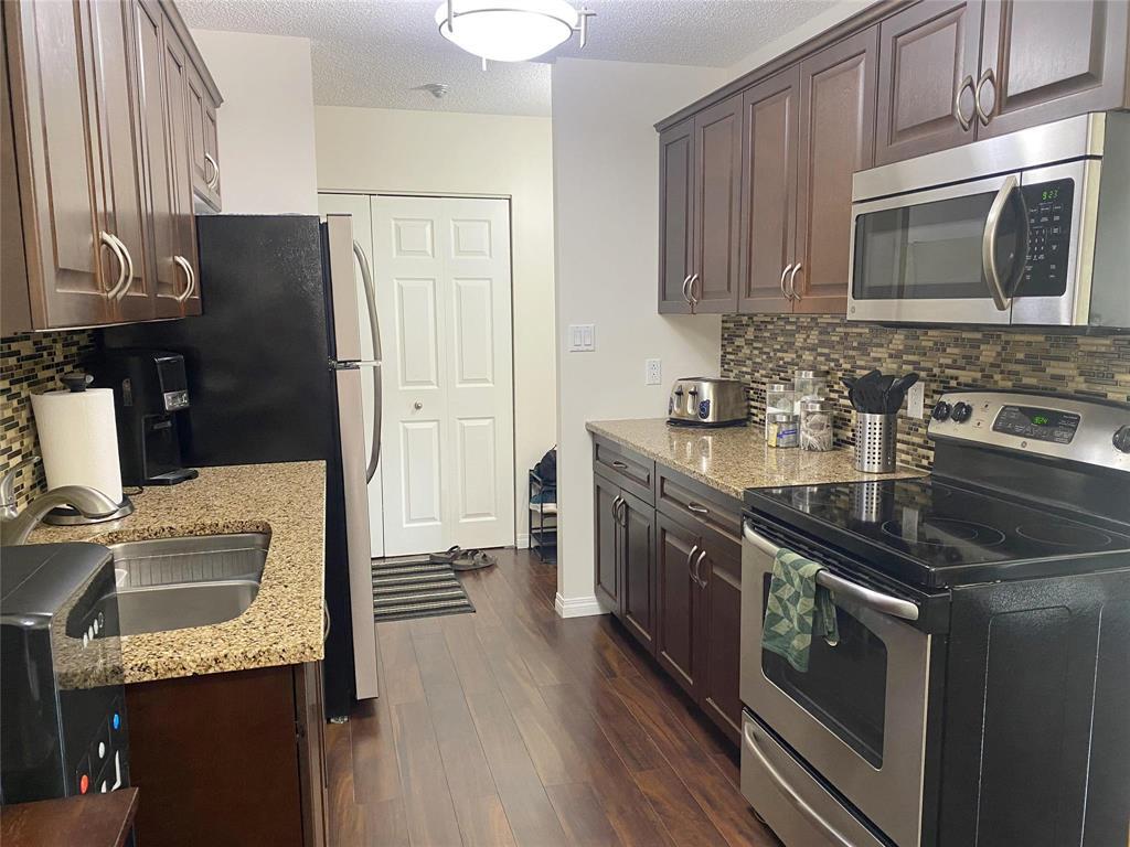 Photo 2 of 303 92 Fifth Street S, Beausejour MB