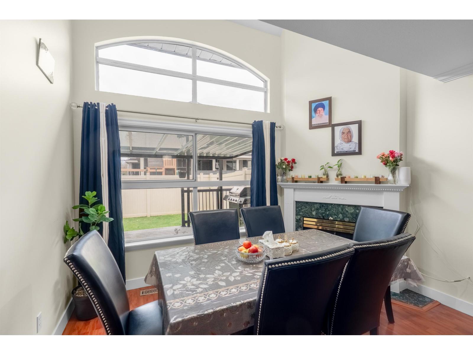 Photo 4 of 10 7250 122 Street, Surrey BC