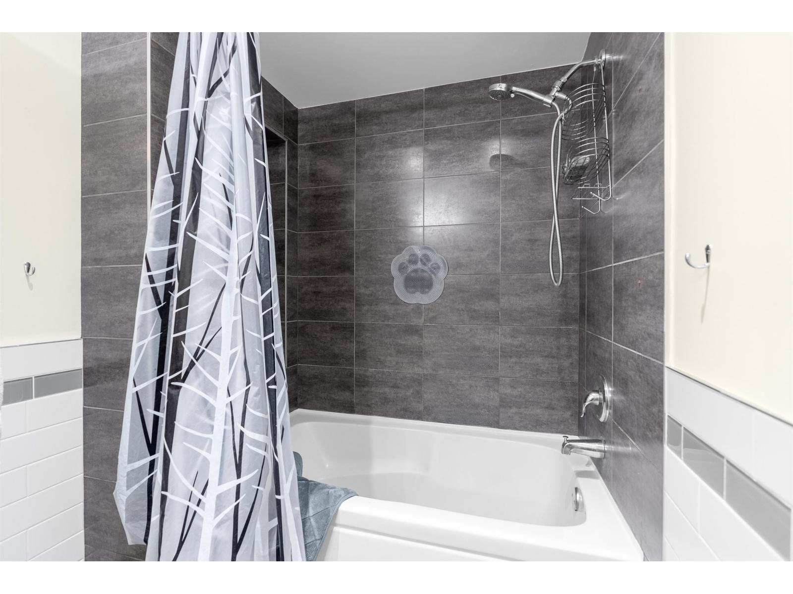 Photo 17 of 10 7250 122 Street, Surrey BC