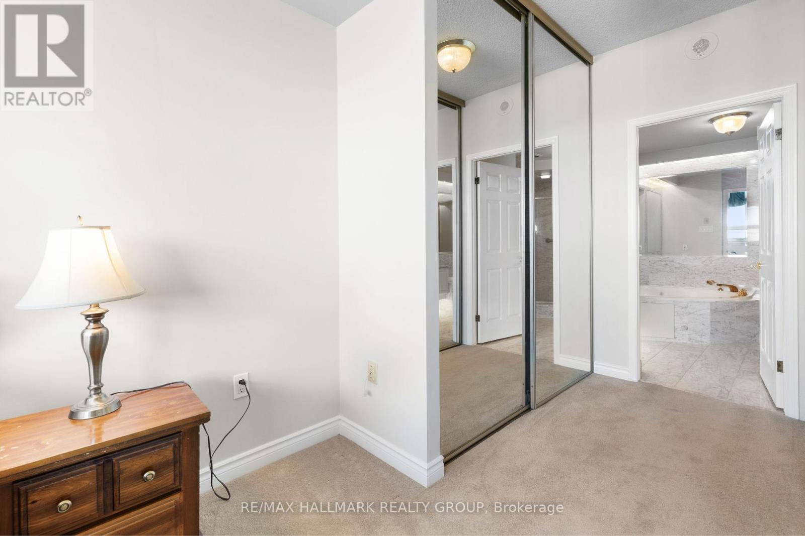 Photo 22 of 2403 1480 Riverside Drive, Ottawa ON