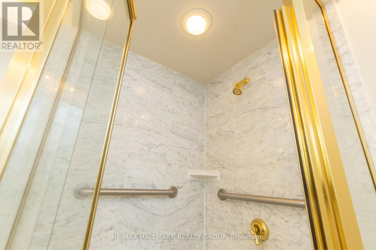 Photo 12 of 2403 1480 Riverside Drive, Ottawa ON
