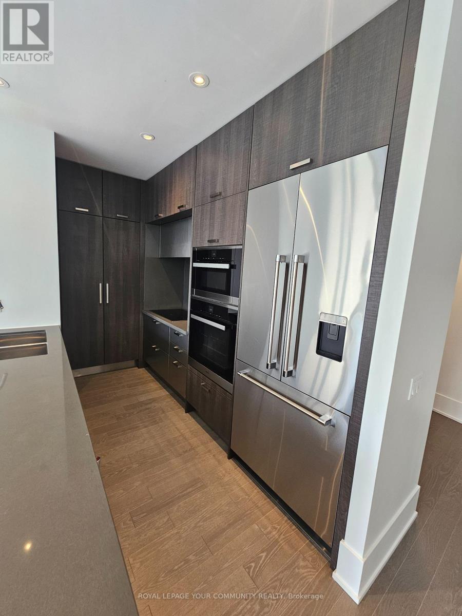 Photo 5 of 6402 10 York Street, Toronto ON