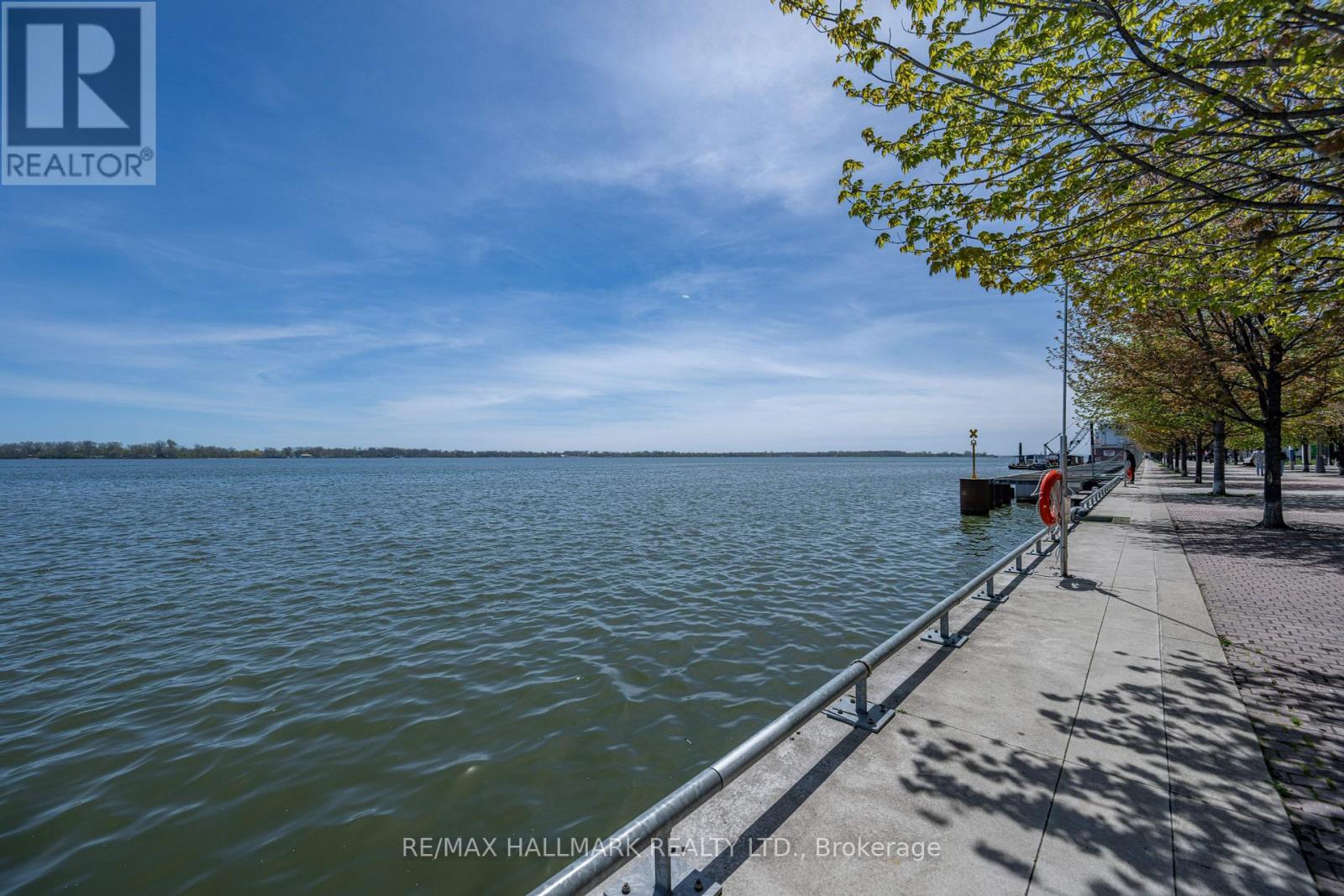 Photo 13 of 409 1 Edgewater Drive, Toronto ON