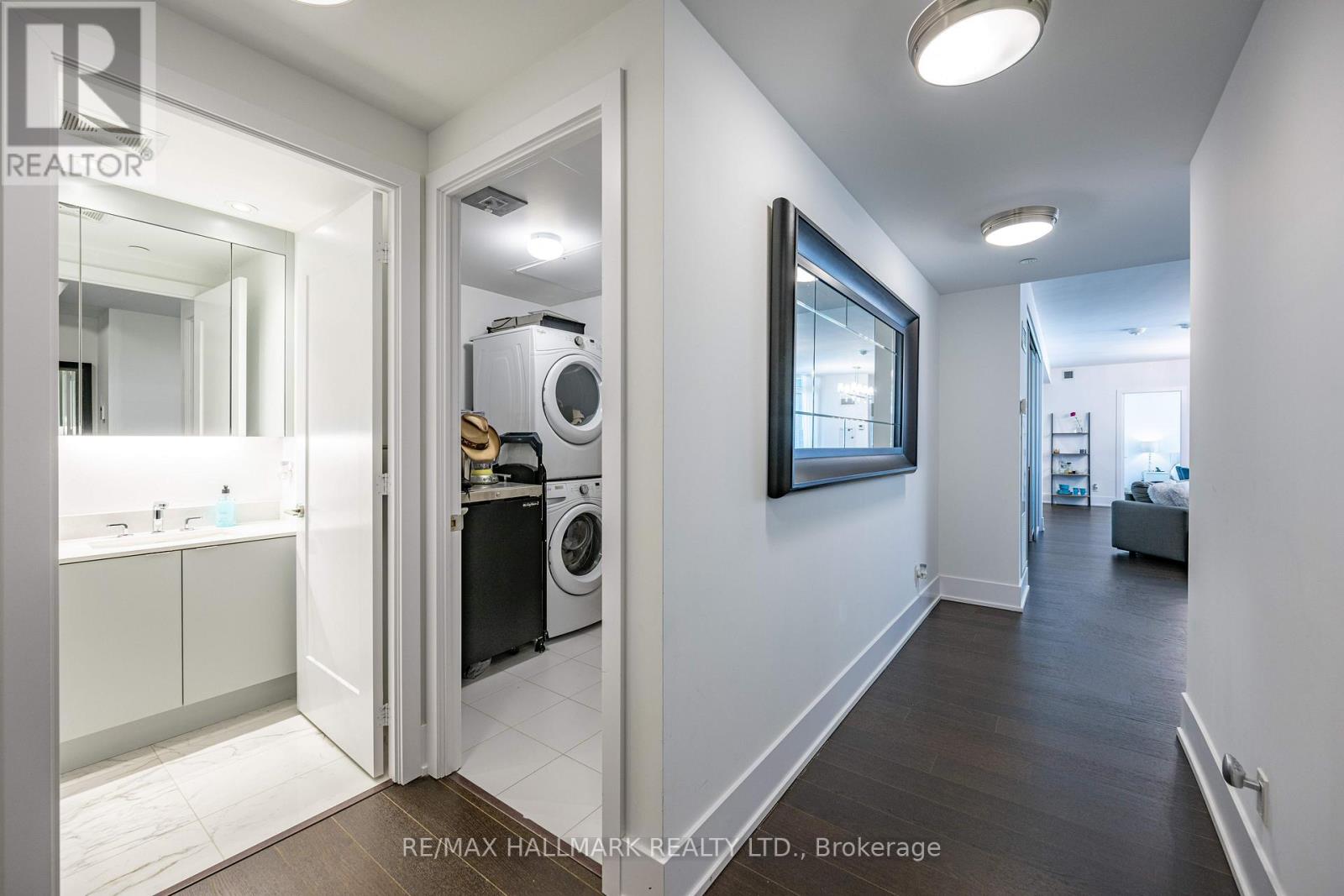 Photo 22 of 409 1 Edgewater Drive, Toronto ON