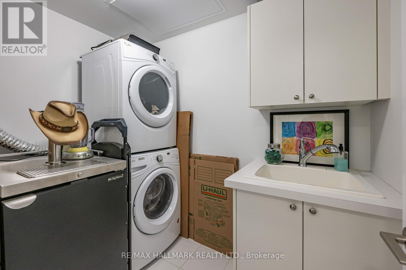 Photo 16 of 409 1 Edgewater Drive, Toronto ON