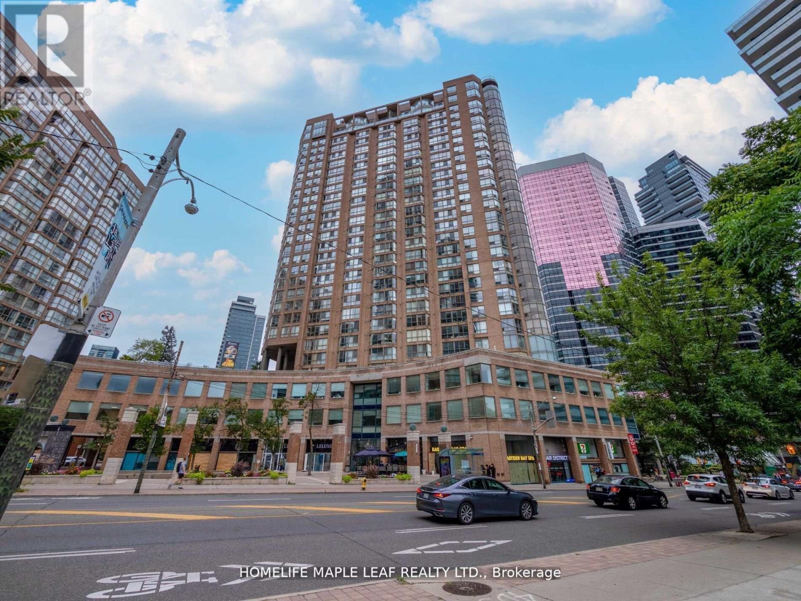 Photo 21 of 219 1033 Bay Street, Toronto ON