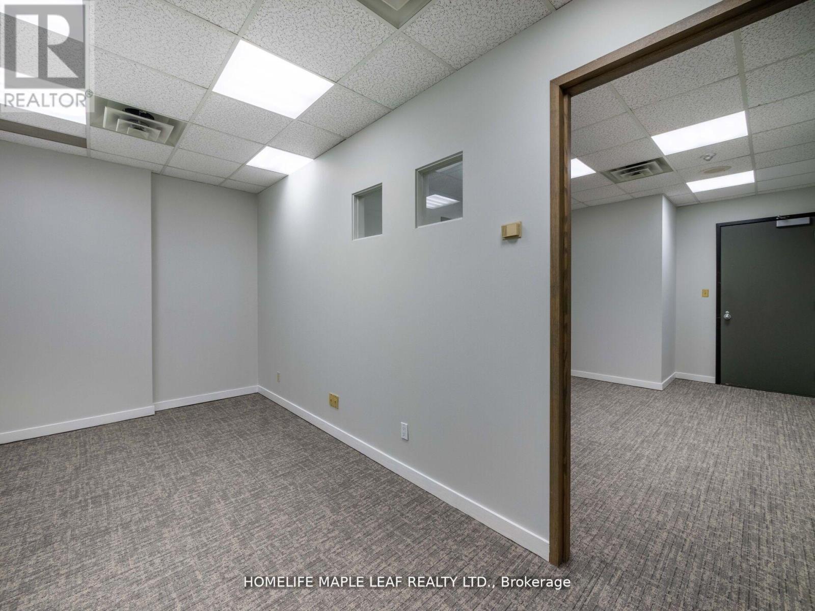 Photo 13 of 219 1033 Bay Street, Toronto ON