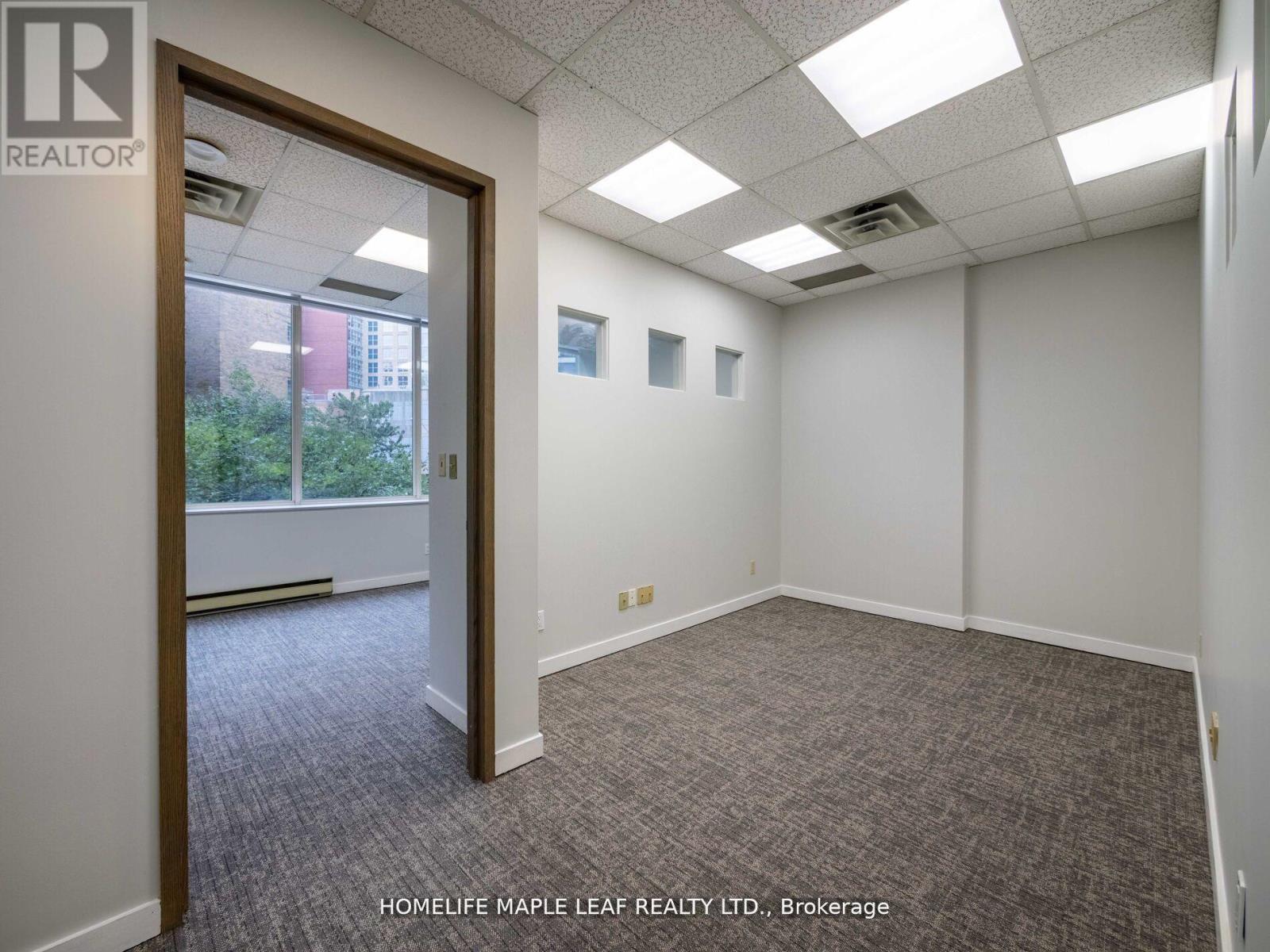 Photo 19 of 219 1033 Bay Street, Toronto ON