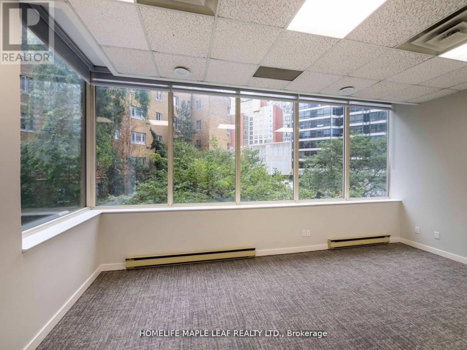 Photo 23 of 219 1033 Bay Street, Toronto ON