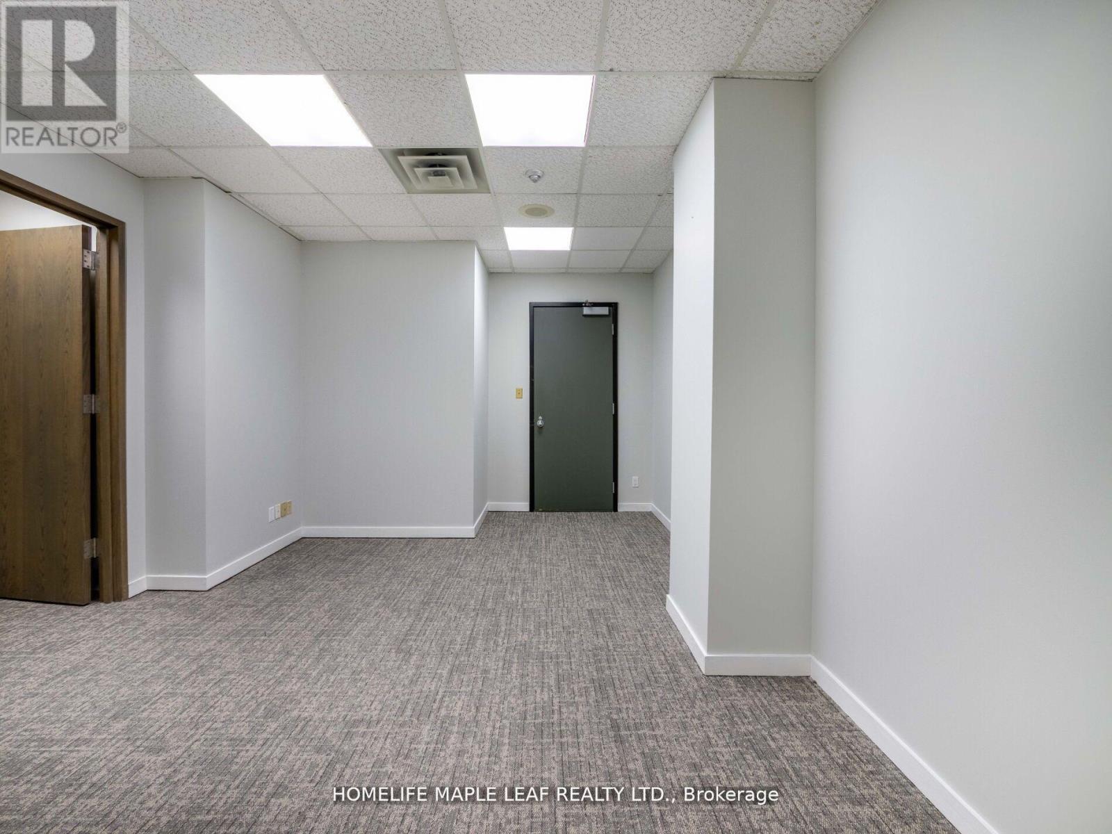 Photo 15 of 219 1033 Bay Street, Toronto ON