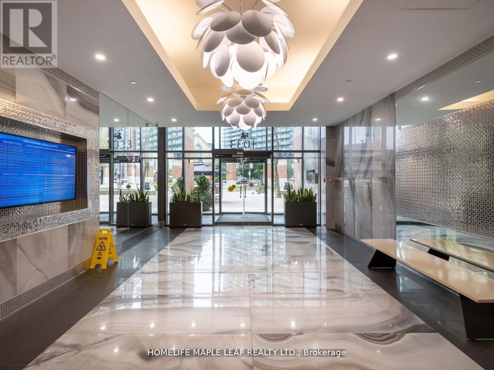 Photo 38 of 219 1033 Bay Street, Toronto ON