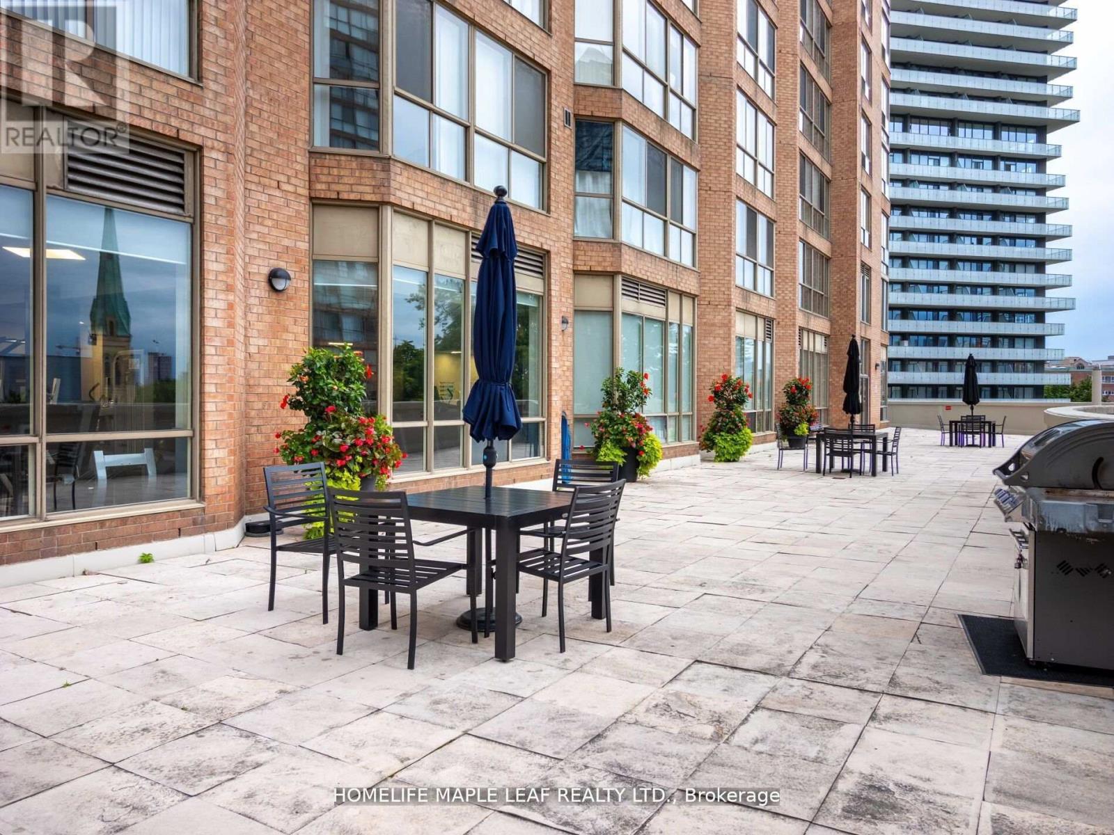 Photo 5 of 219 1033 Bay Street, Toronto ON