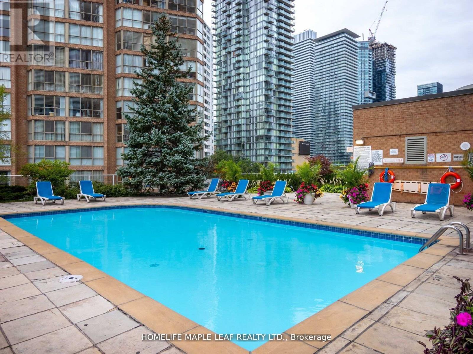 Photo 12 of 219 1033 Bay Street, Toronto ON