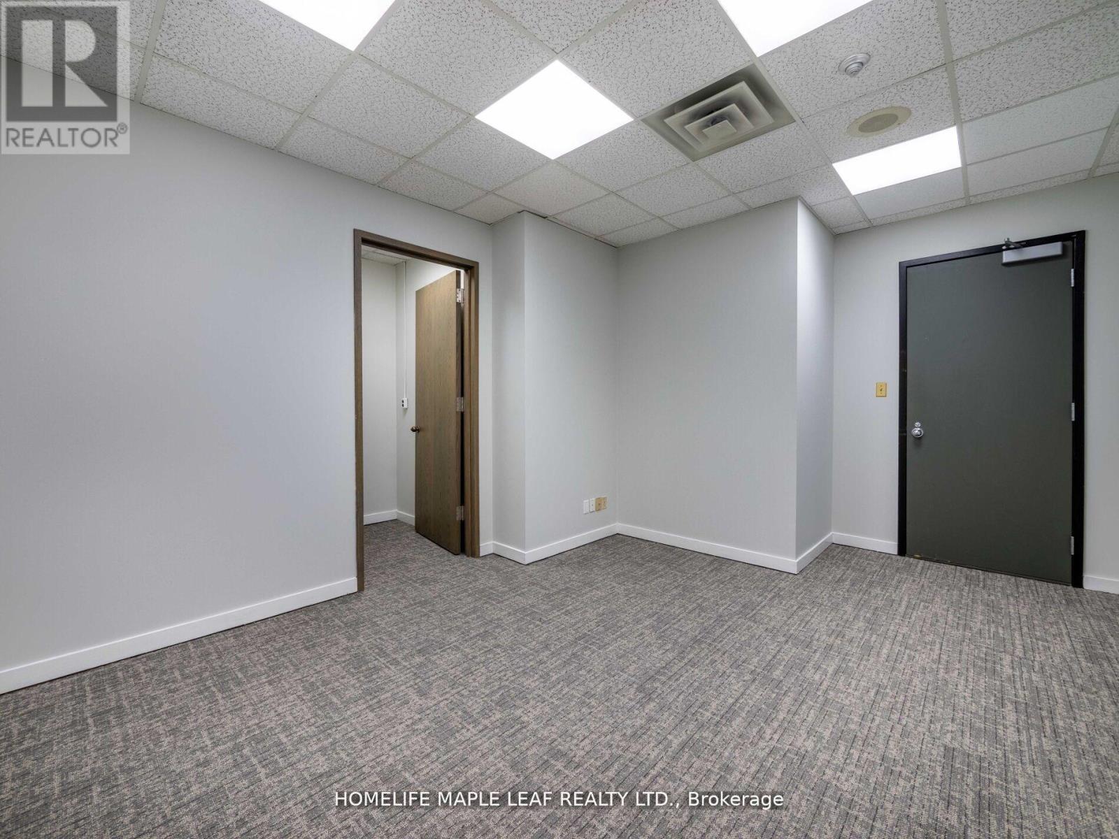 Photo 37 of 219 1033 Bay Street, Toronto ON
