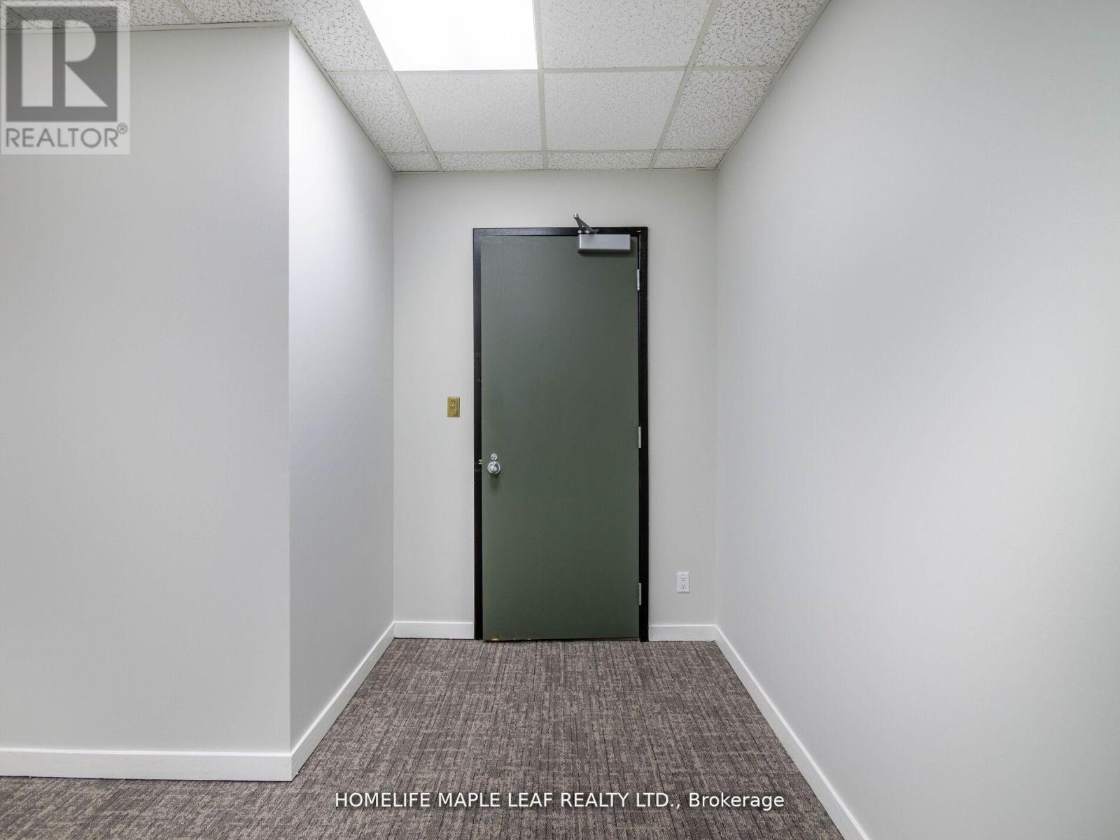 Photo 18 of 219 1033 Bay Street, Toronto ON