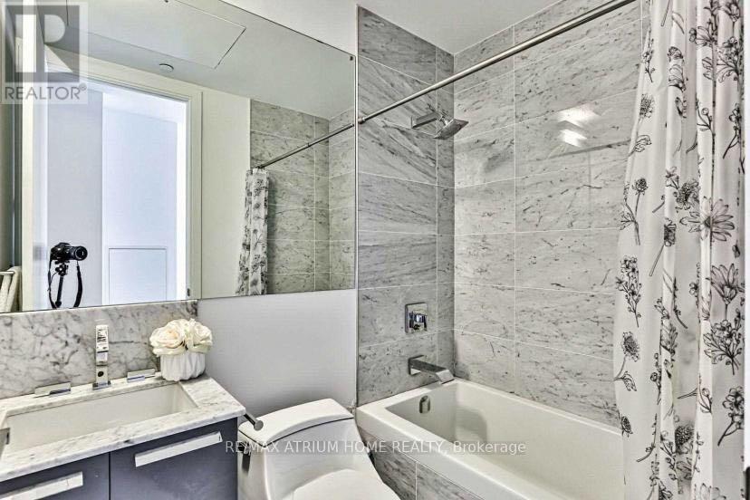 Photo 8 of 5004 50 Charles Street E, Toronto ON