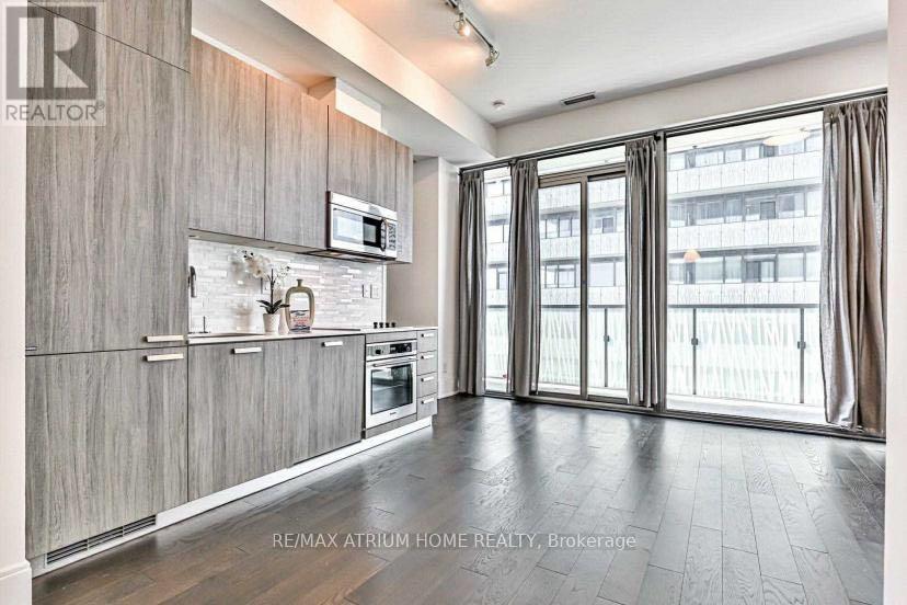 Photo 6 of 5004 50 Charles Street E, Toronto ON