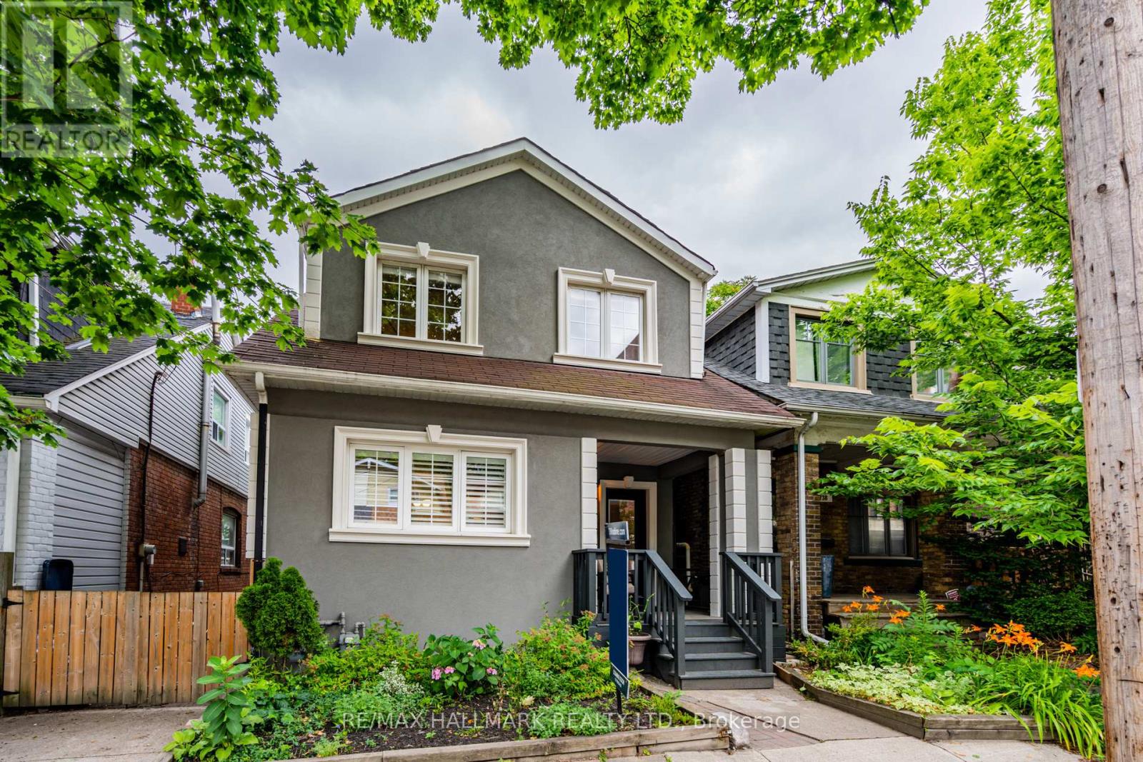 Photo 10 of Lower 736 Woodbine Avenue, Toronto ON