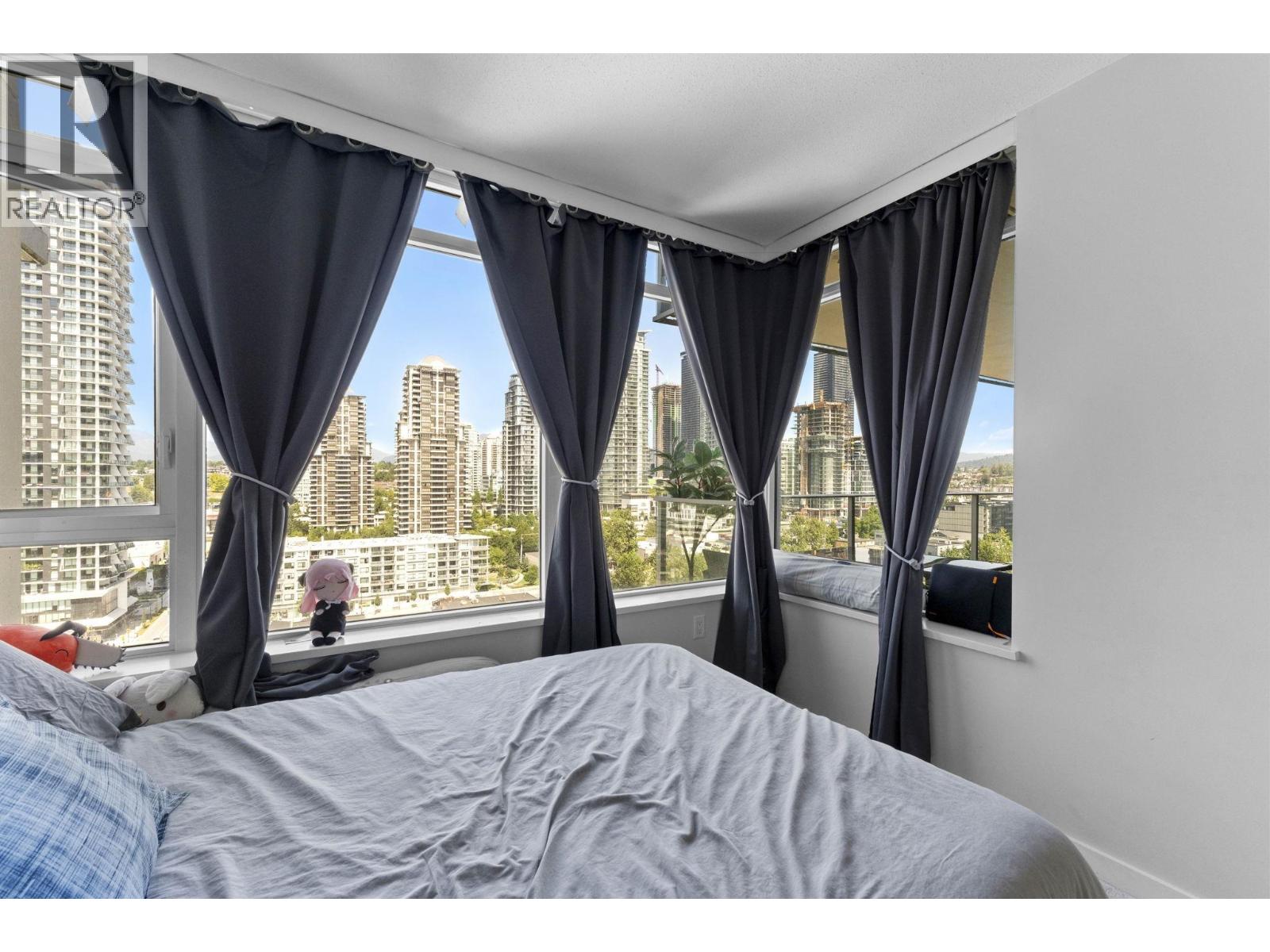 Photo 16 of 1607 2388 Madison Avenue, Burnaby BC