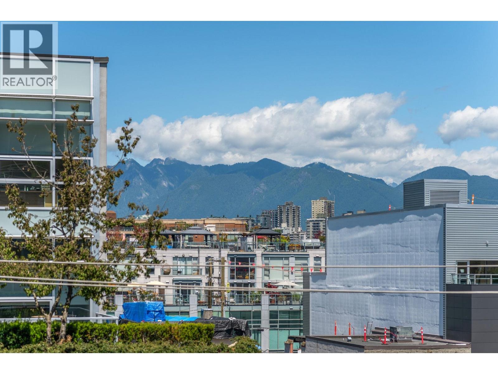 Photo 17 of 416 1635 West 3rd Avenue, Vancouver BC