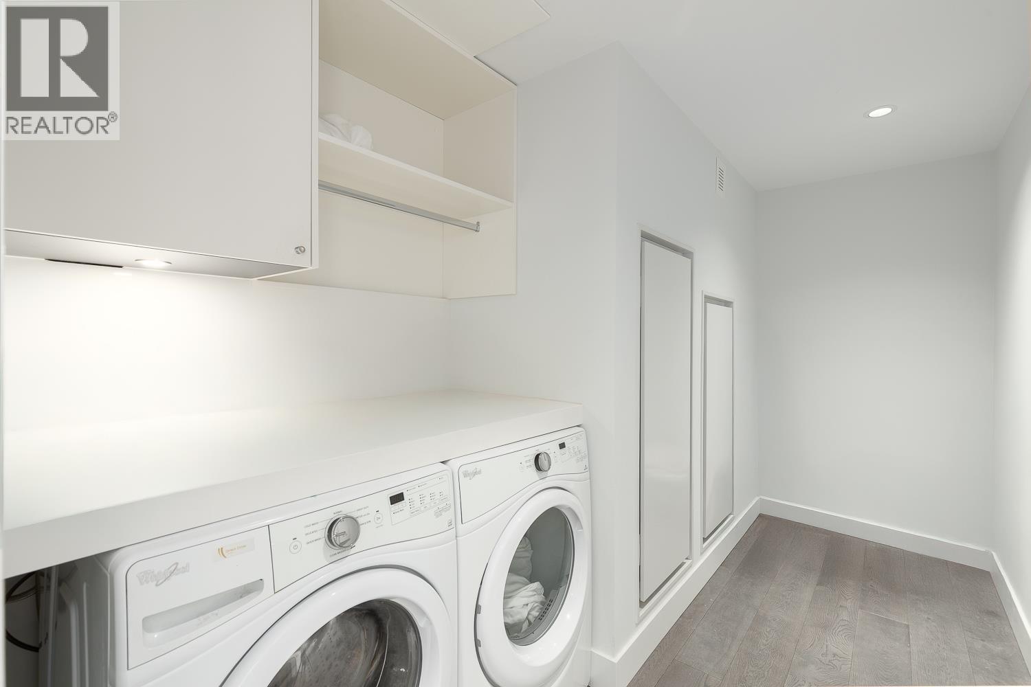 Photo 4 of 501 2102 W 48th Avenue, Vancouver BC