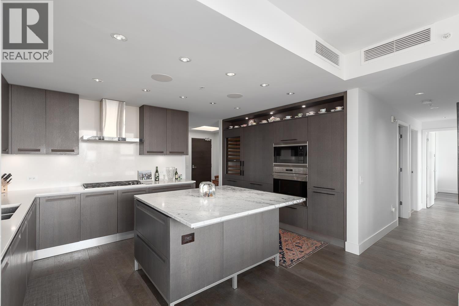 Photo 2 of 501 2102 W 48th Avenue, Vancouver BC