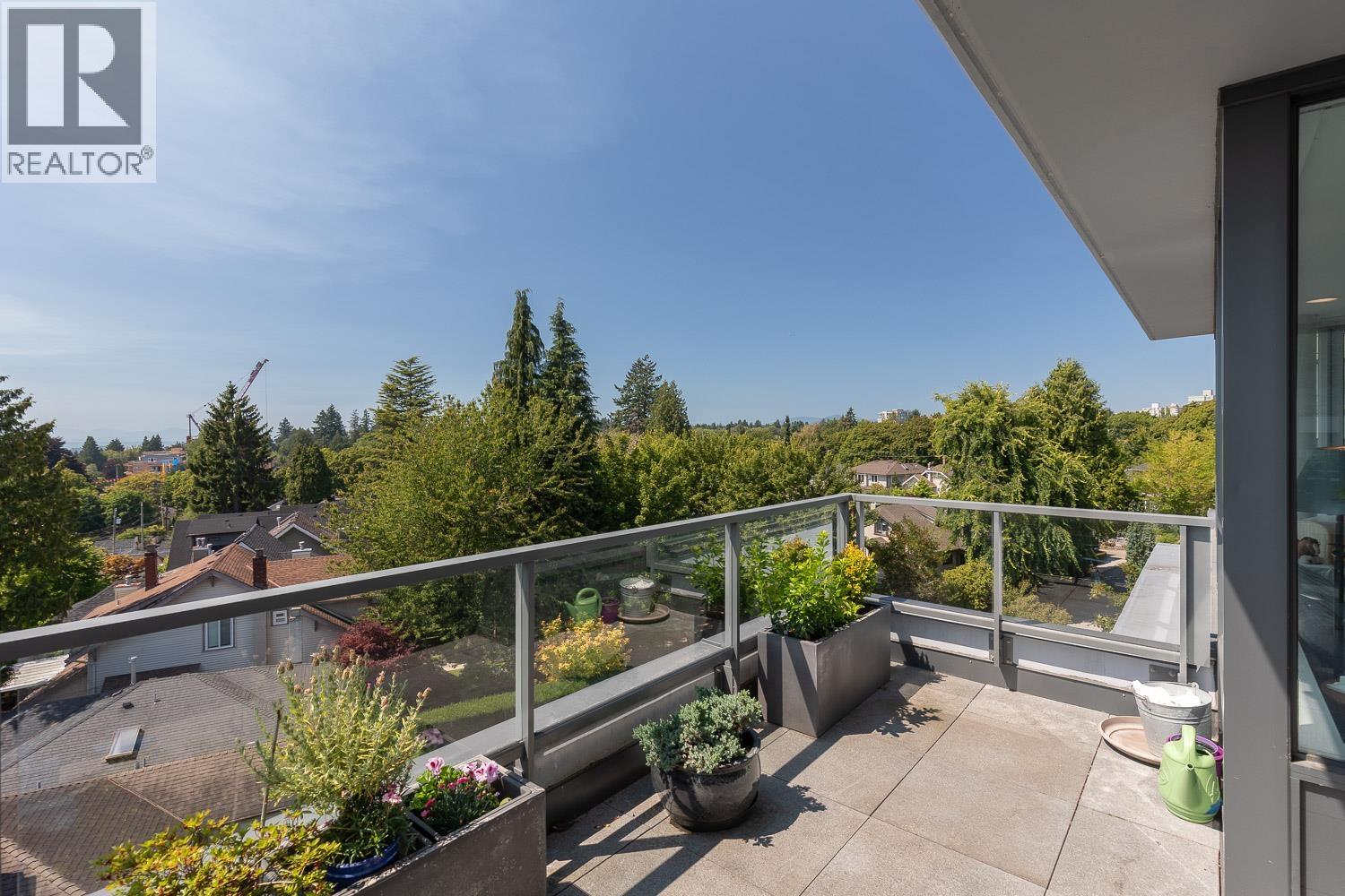 Photo 15 of 501 2102 W 48th Avenue, Vancouver BC