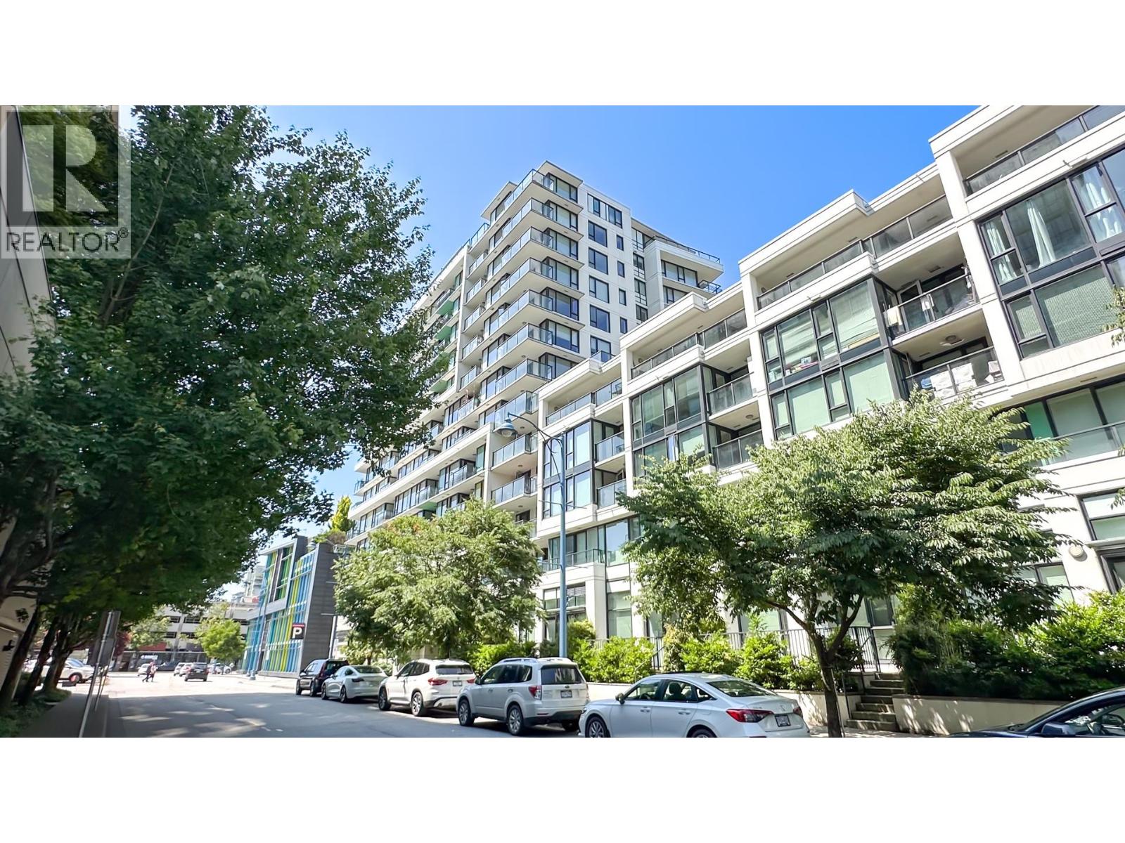 Photo 1 of 1307 7733 Firbridge Way, Richmond BC