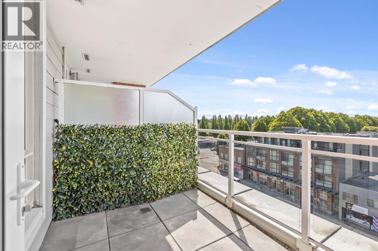 Photo 15 of 505 4028 Knight Street, Vancouver BC