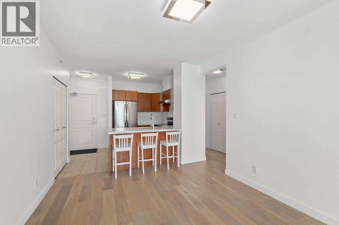 Photo 4 of 505 4028 Knight Street, Vancouver BC