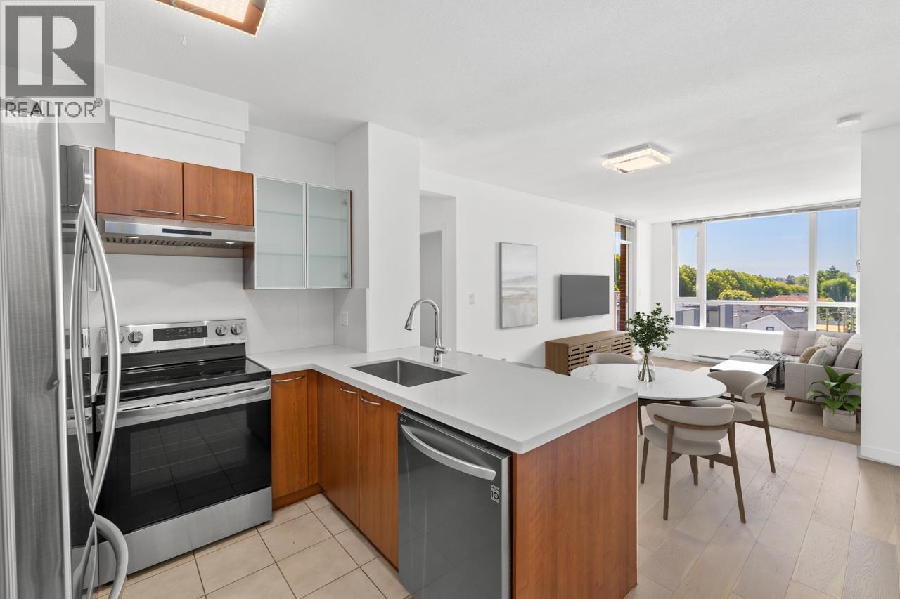 Photo 5 of 505 4028 Knight Street, Vancouver BC