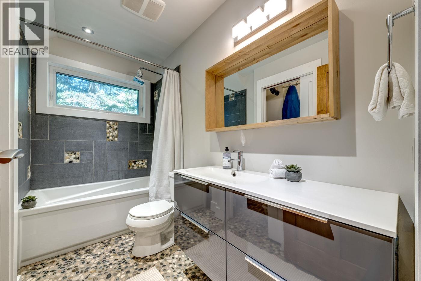 2148 TIMBER RIDGE, Whistler
