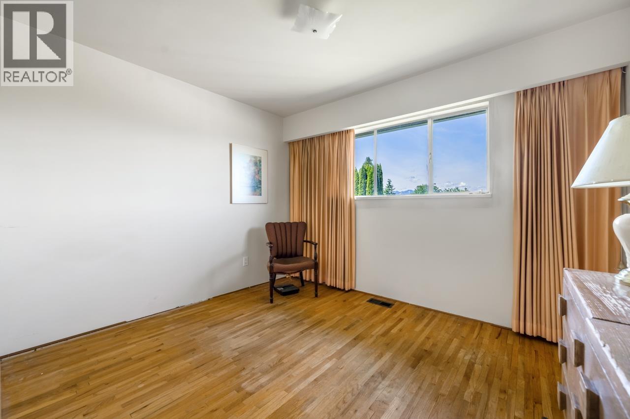 Photo 18 of 4971 Buxton Street, Burnaby BC