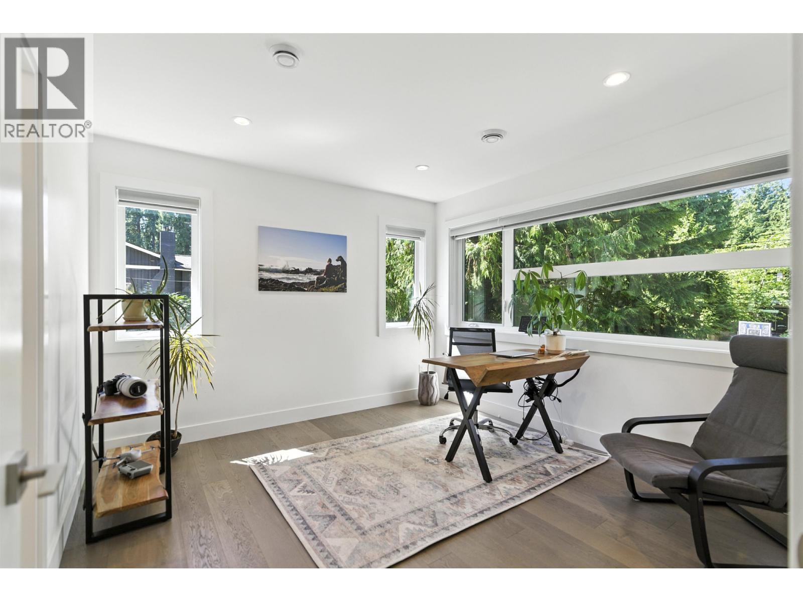 1891 BURRILL AVENUE, North Vancouver