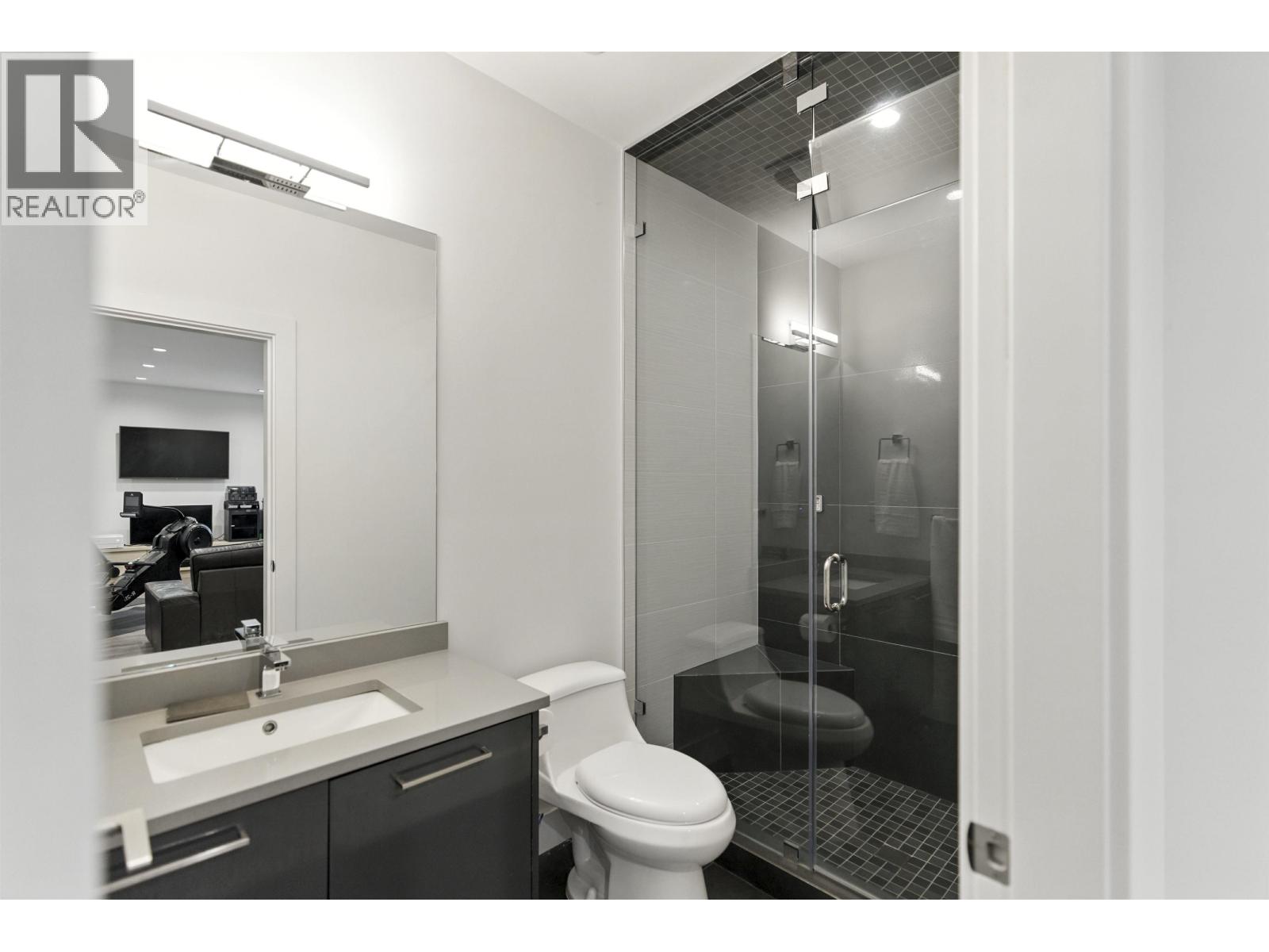 1891 BURRILL AVENUE, North Vancouver