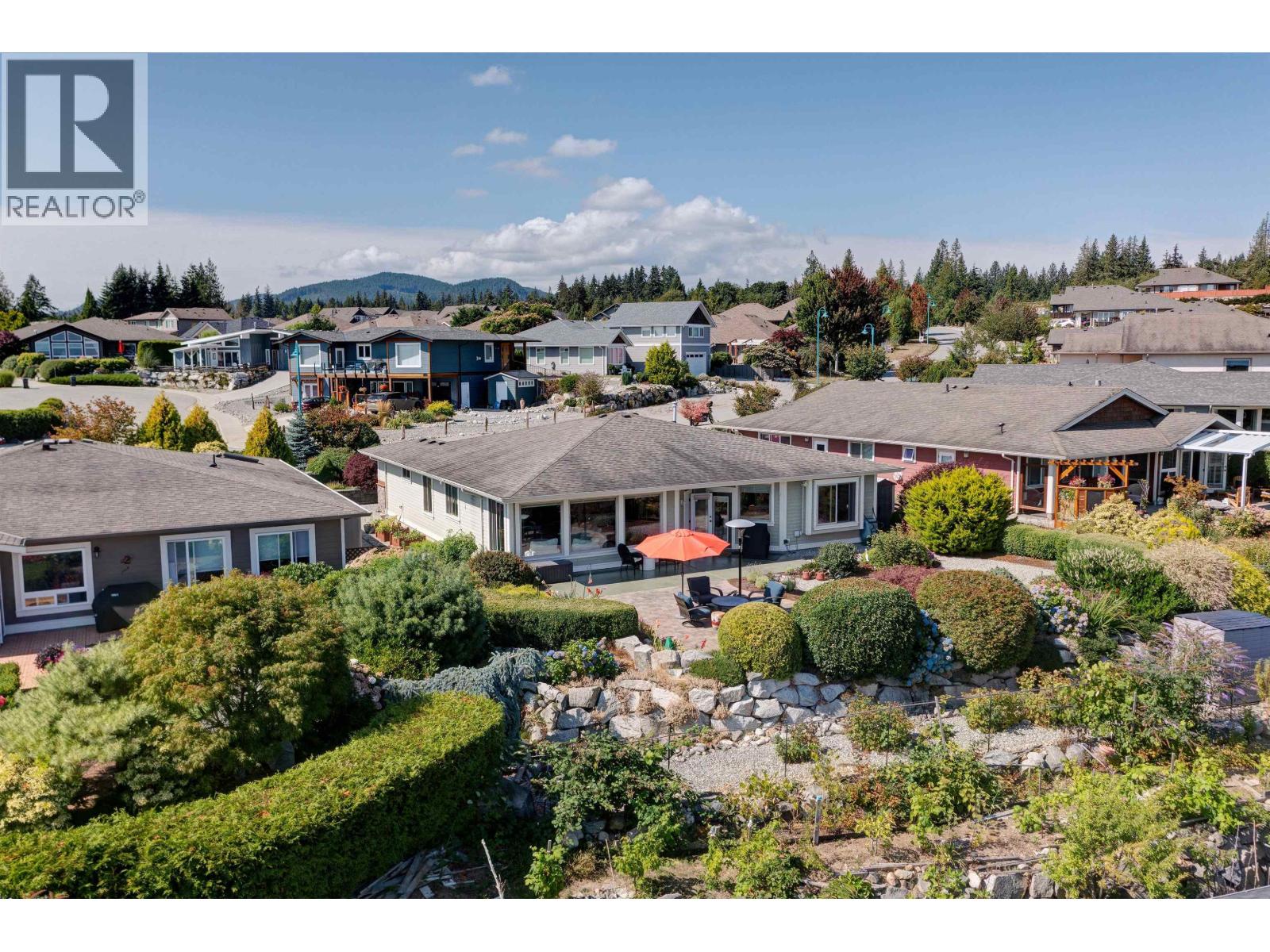 6338 BAILLIE ROAD, Sechelt