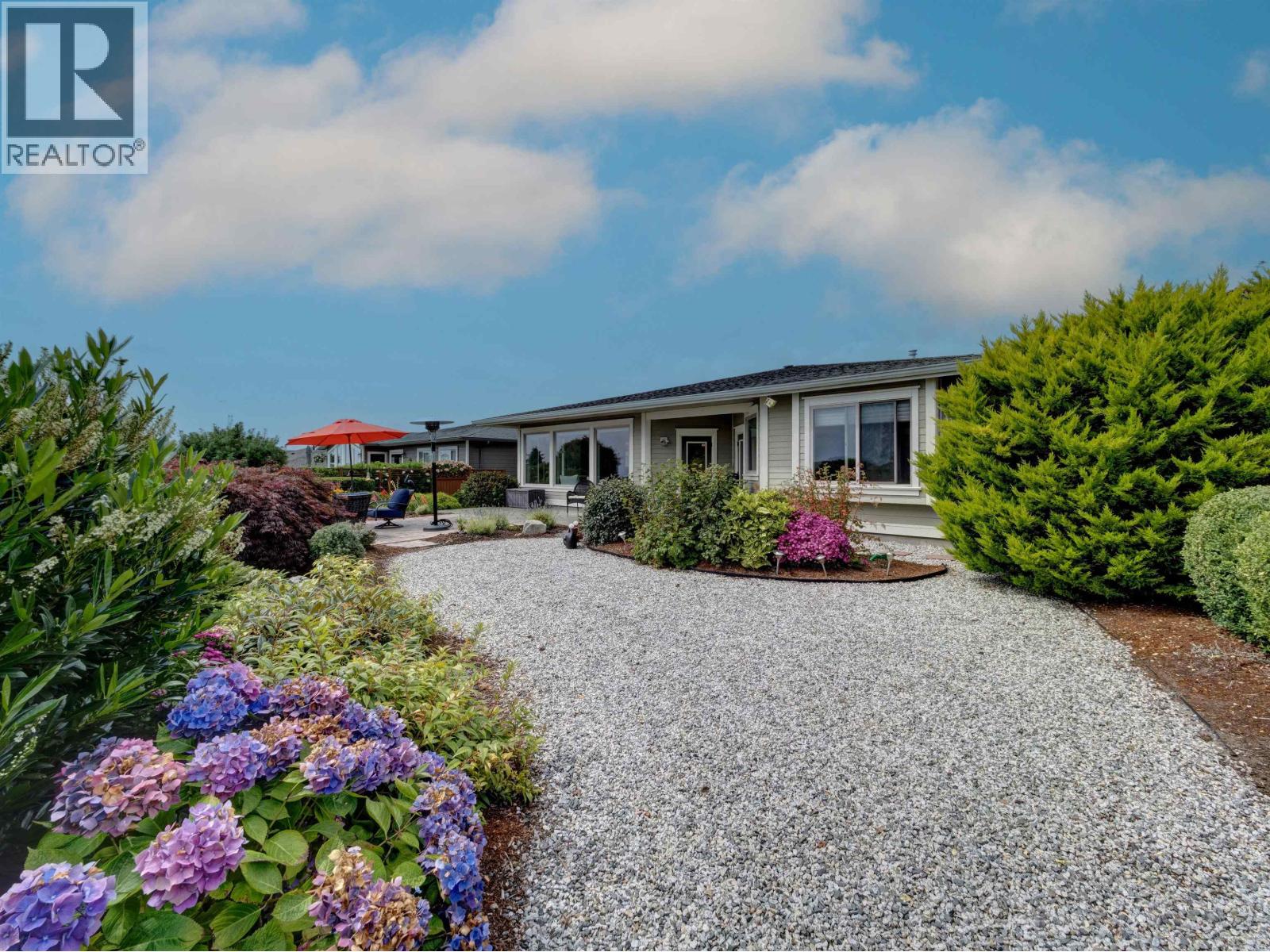 6338 BAILLIE ROAD, Sechelt