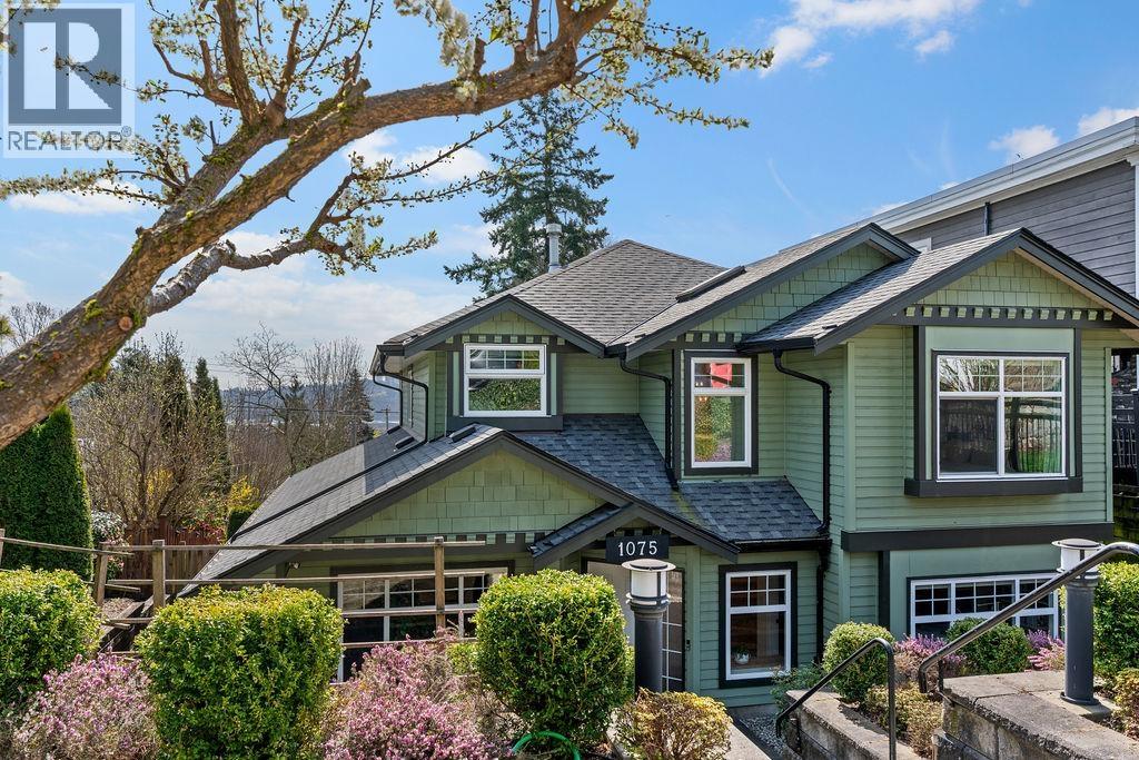 1075 ADDERLEY STREET, North Vancouver