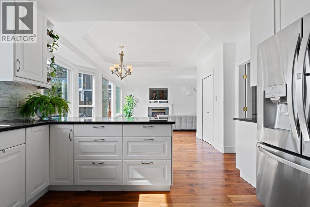 1075 ADDERLEY STREET, North Vancouver