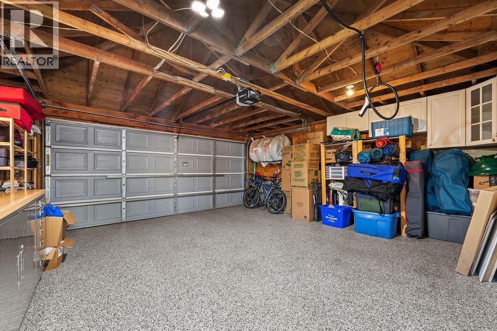 1075 ADDERLEY STREET, North Vancouver